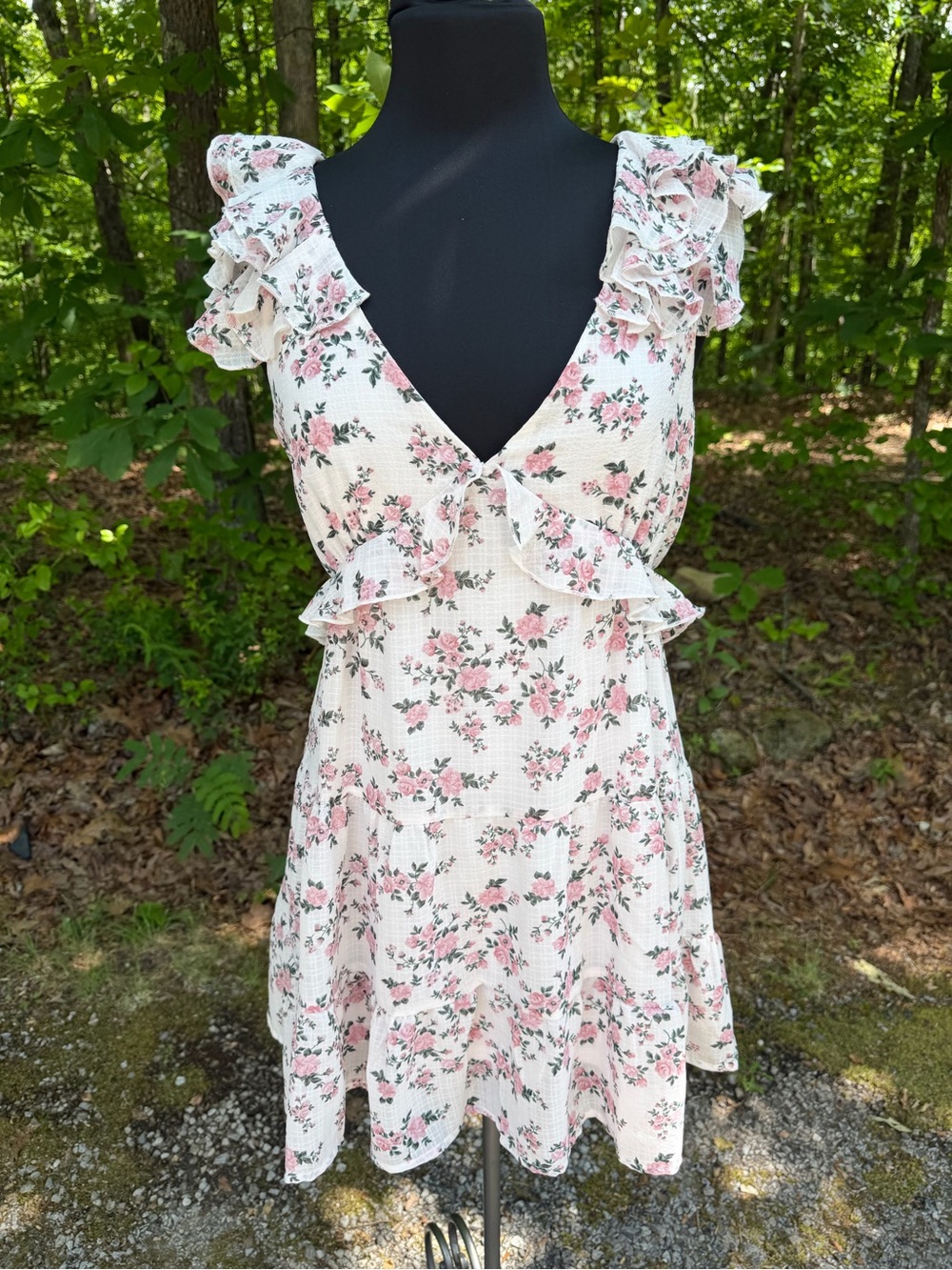 Floral Ruffle V‑Neck Women's Dress in white Pink